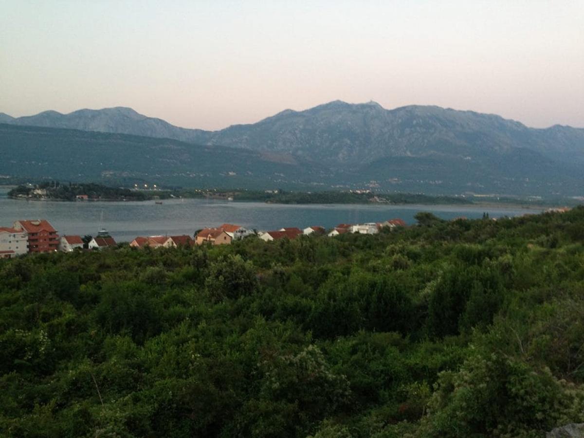 Plac u Tivtu, 0m² 3