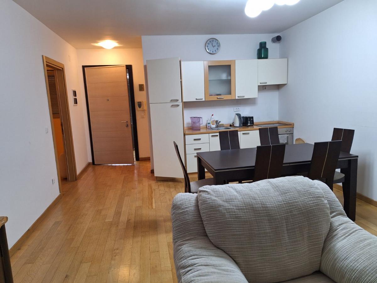 Dvoiposoban stan u Budvi, 90m² 3