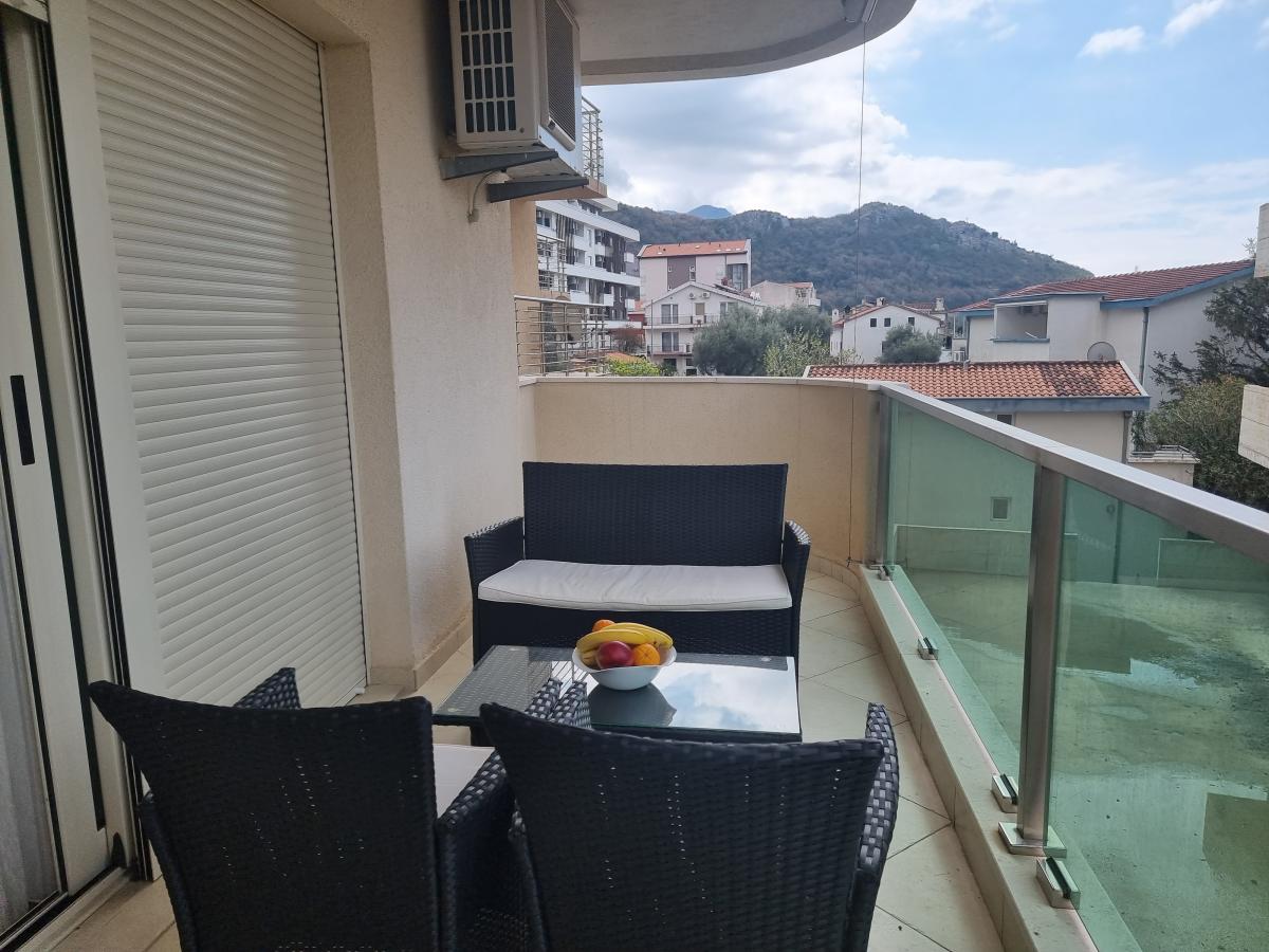 Dvosoban stan u Budvi, 94m² 9