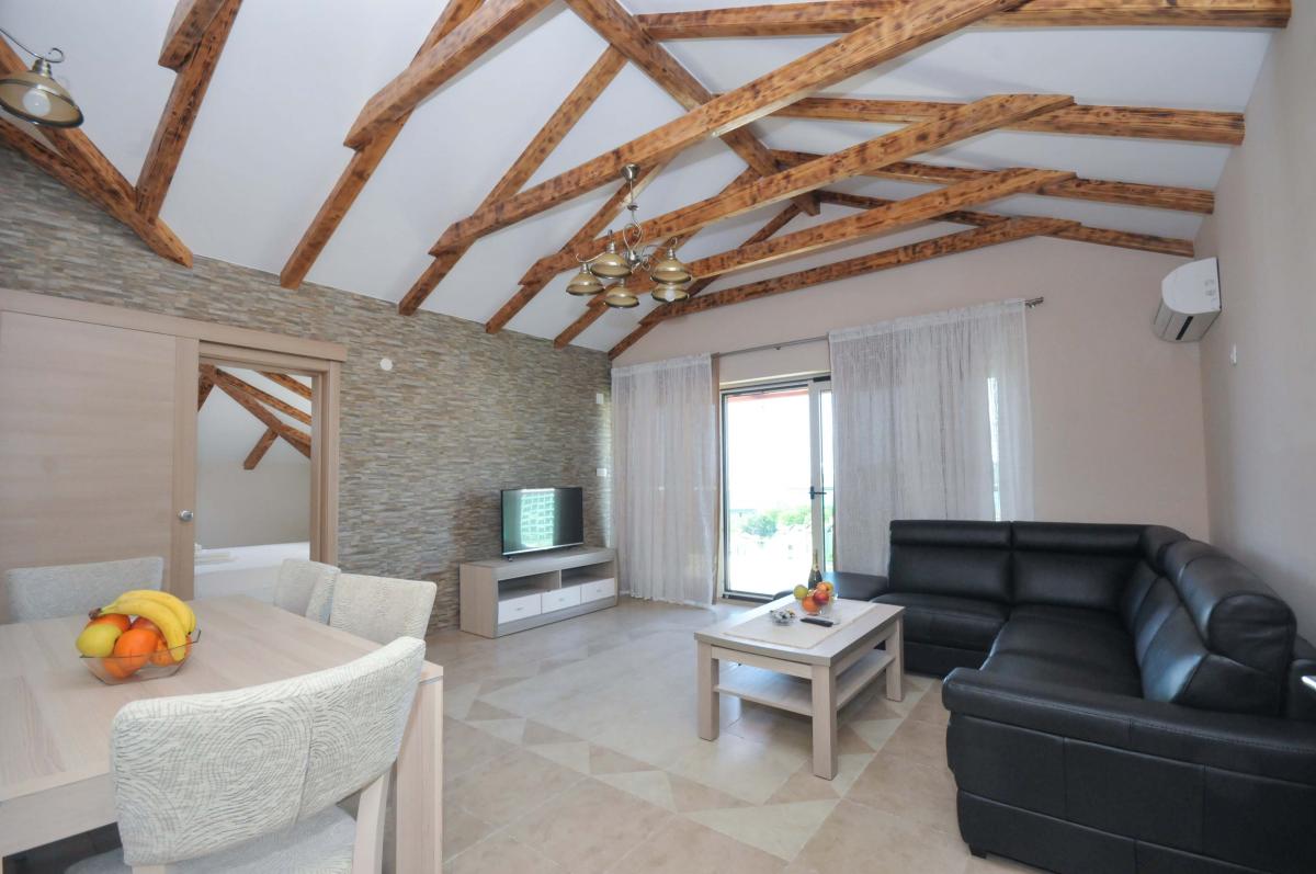 Višesoban stan u Budvi, 137m²