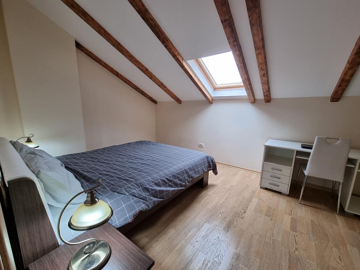 Višesoban stan u Budvi, 137m² 13