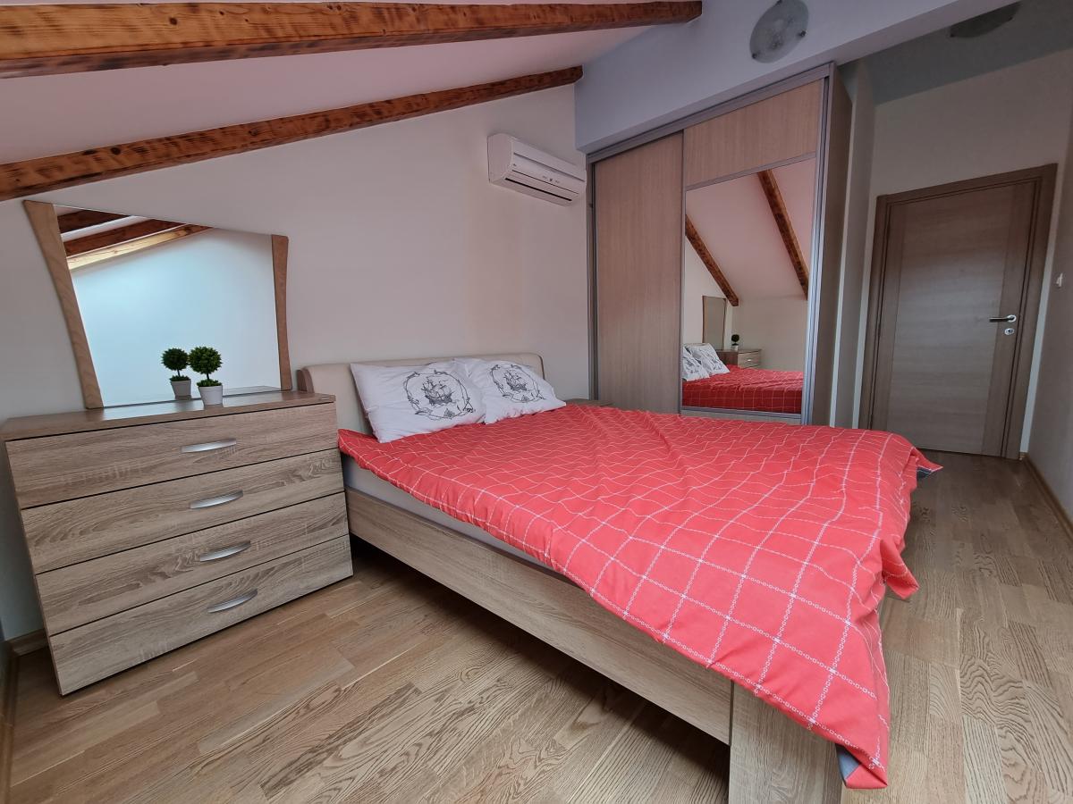 Višesoban stan u Budvi, 137m² 14