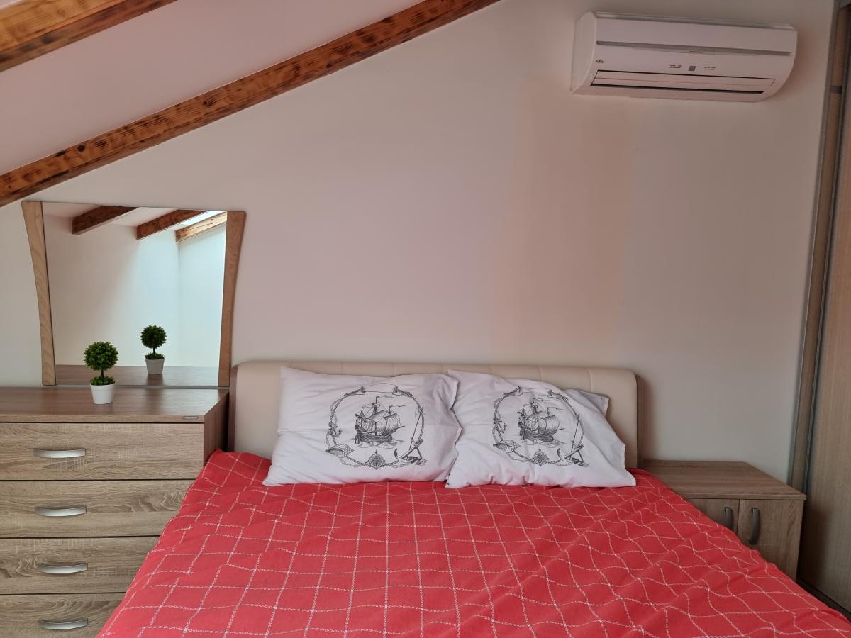 Višesoban stan u Budvi, 137m² 16