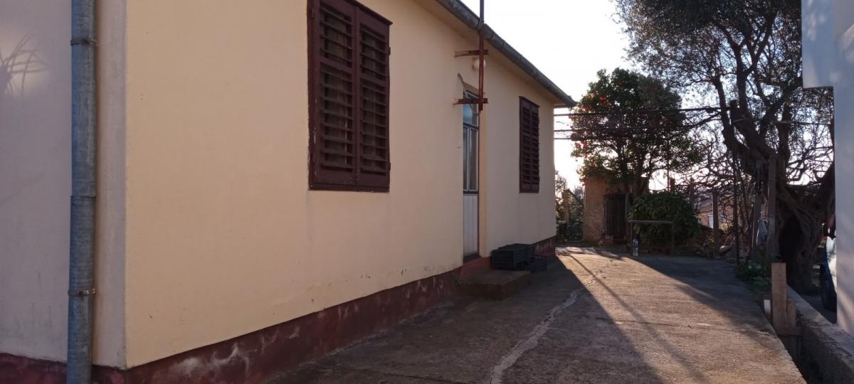 Kuća u Baru, 100m² 14