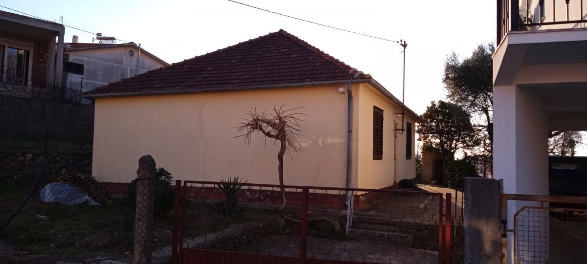 Kuća u Baru, 100m² 10