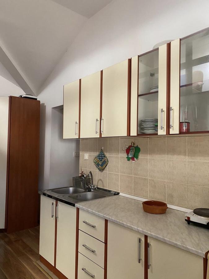 Jednosoban stan u Tivtu, 30m² 4