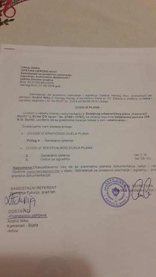 Plac u Herceg Novom, 0m² 2
