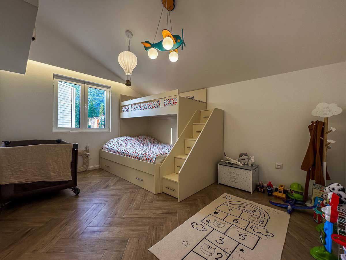 Trosoban stan u Tivtu, 125m² 9