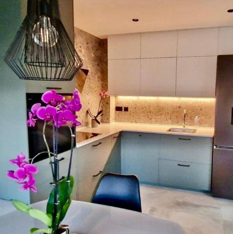 Dvosoban stan u Tivtu, 70m²