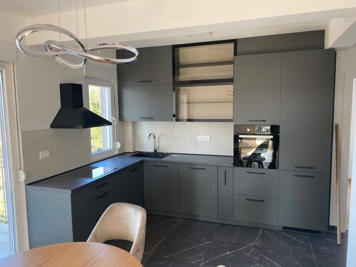 Dvosoban stan u Tivtu, 65m² 4