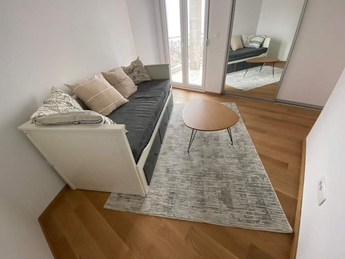 Dvosoban stan u Tivtu, 65m² 6