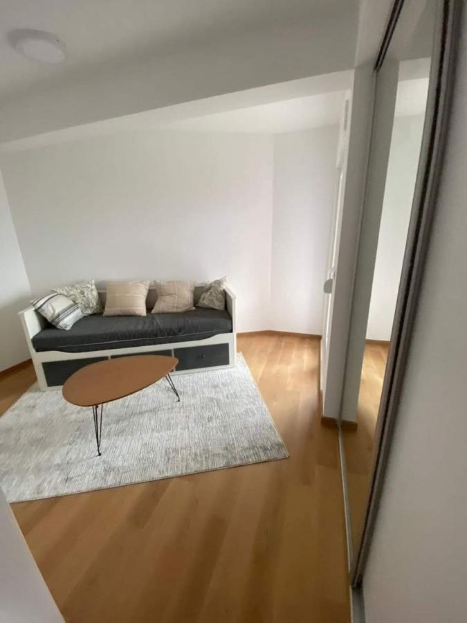 Dvosoban stan u Tivtu, 65m² 7