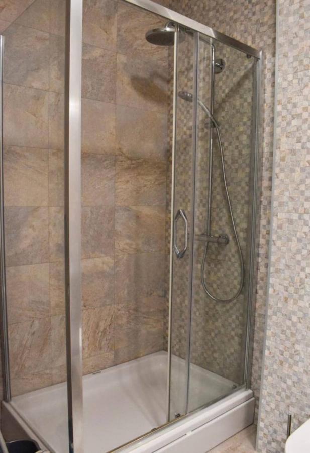 Dvosoban stan u Kotoru, 84m²