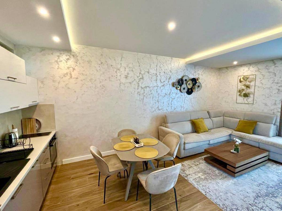 Jednosoban stan u Tivtu, 55m² 3