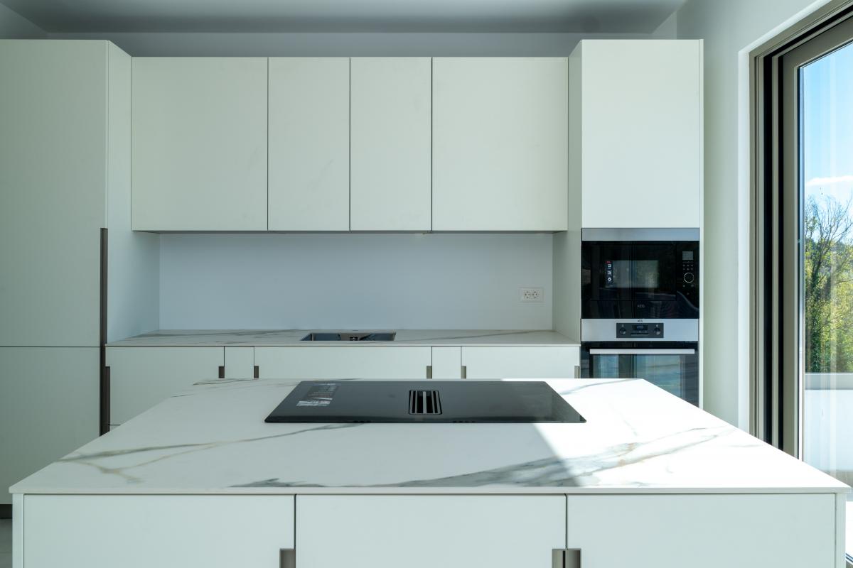Kuća u Tivtu, 220m² 9
