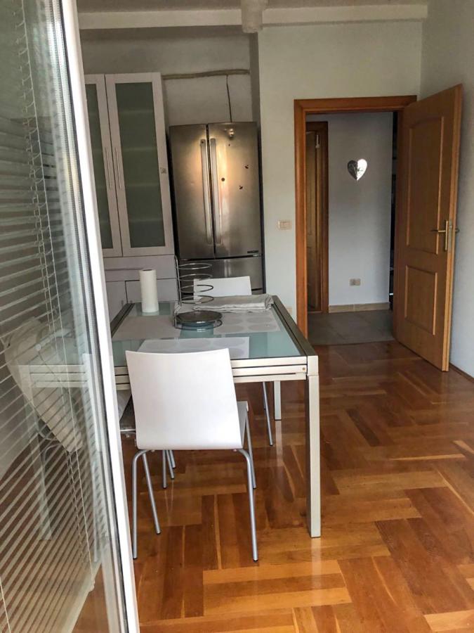 Annual Rent three-bedroom flat 6