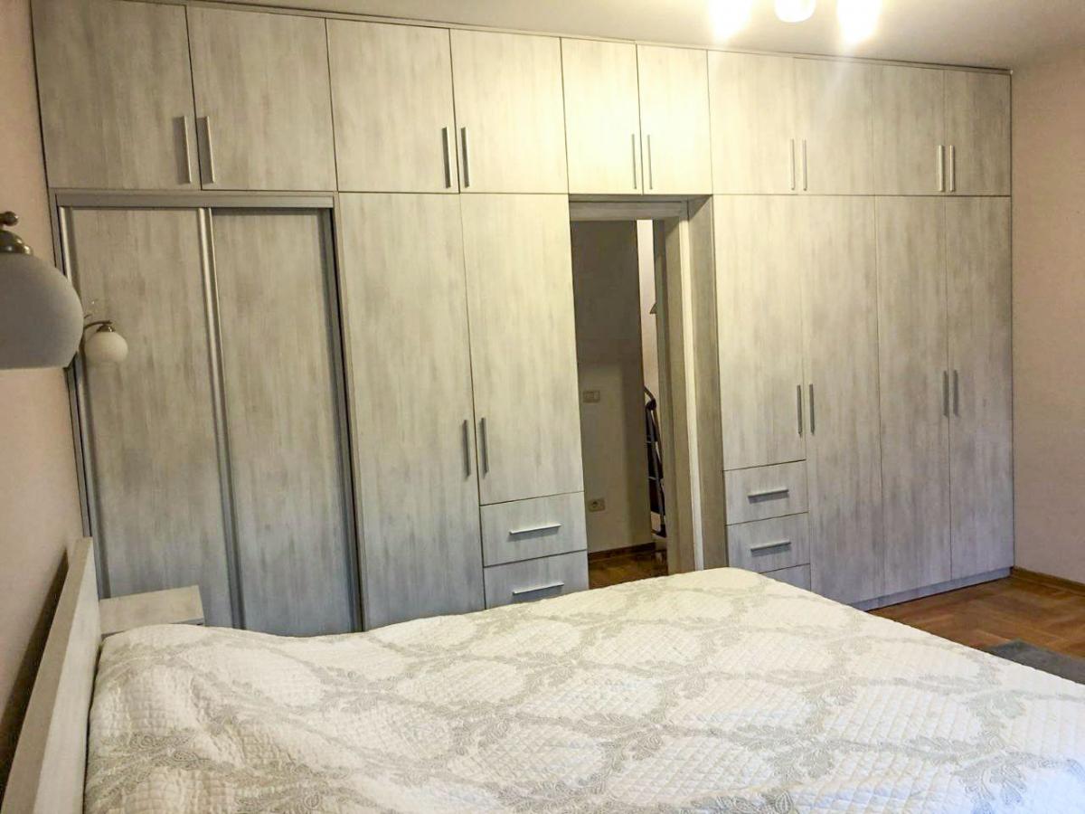 Annual Rent three-bedroom flat 8