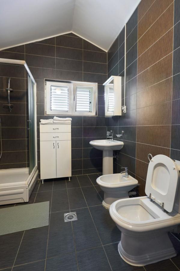 Two bedroom apartment Tivat 8