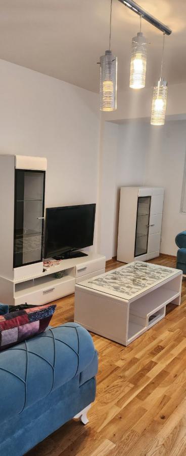 Two bedroom apartment Tivat 4