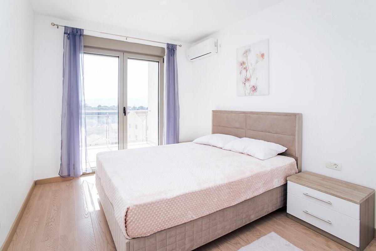 One-bedroom apartment for rent-Tivat 4