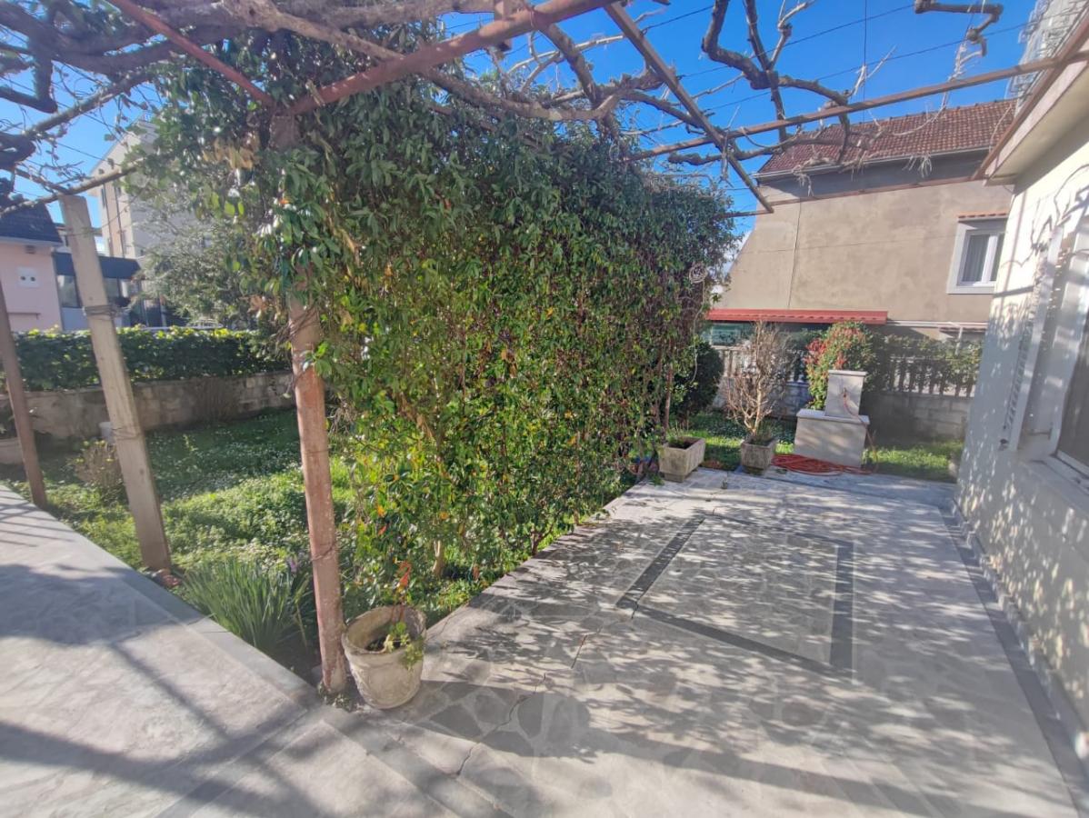 Apartment for rent-Tivat 7