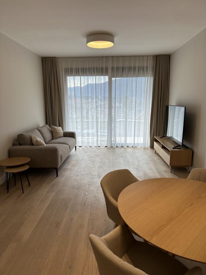 Dvosoban stan u Kotoru, 60m² 2