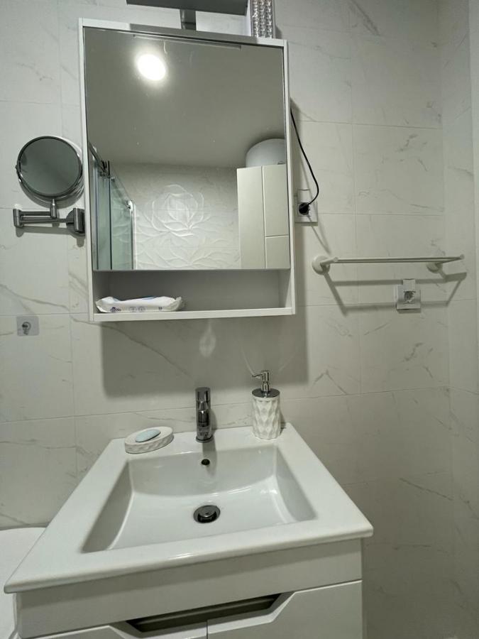 One bedroom apartment, Tivat 6