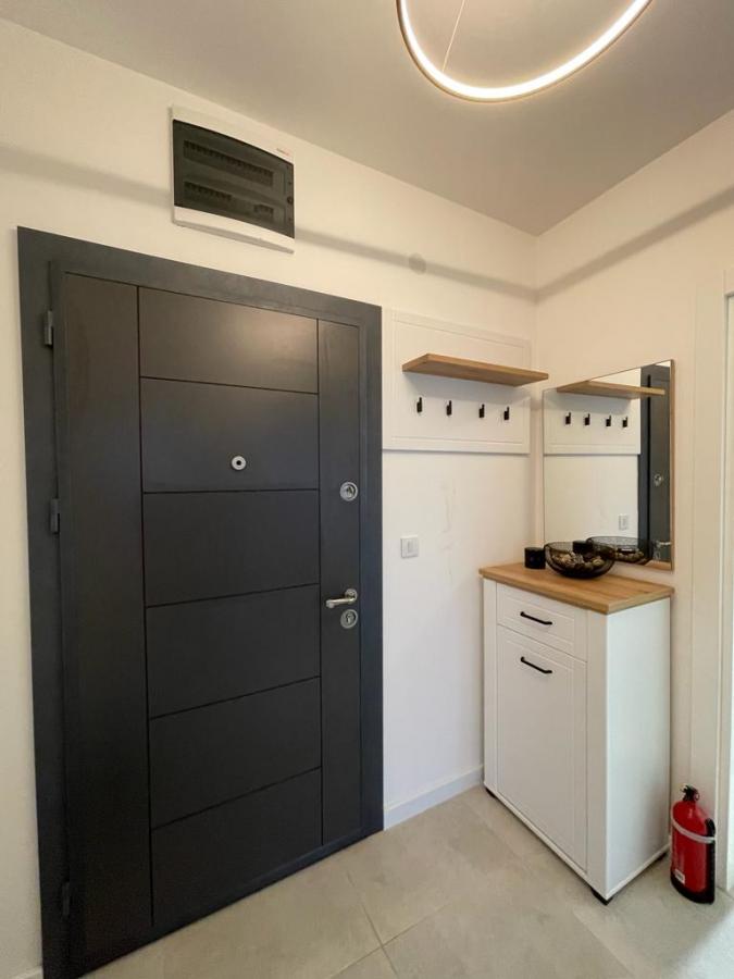 One bedroom apartment, Tivat 7