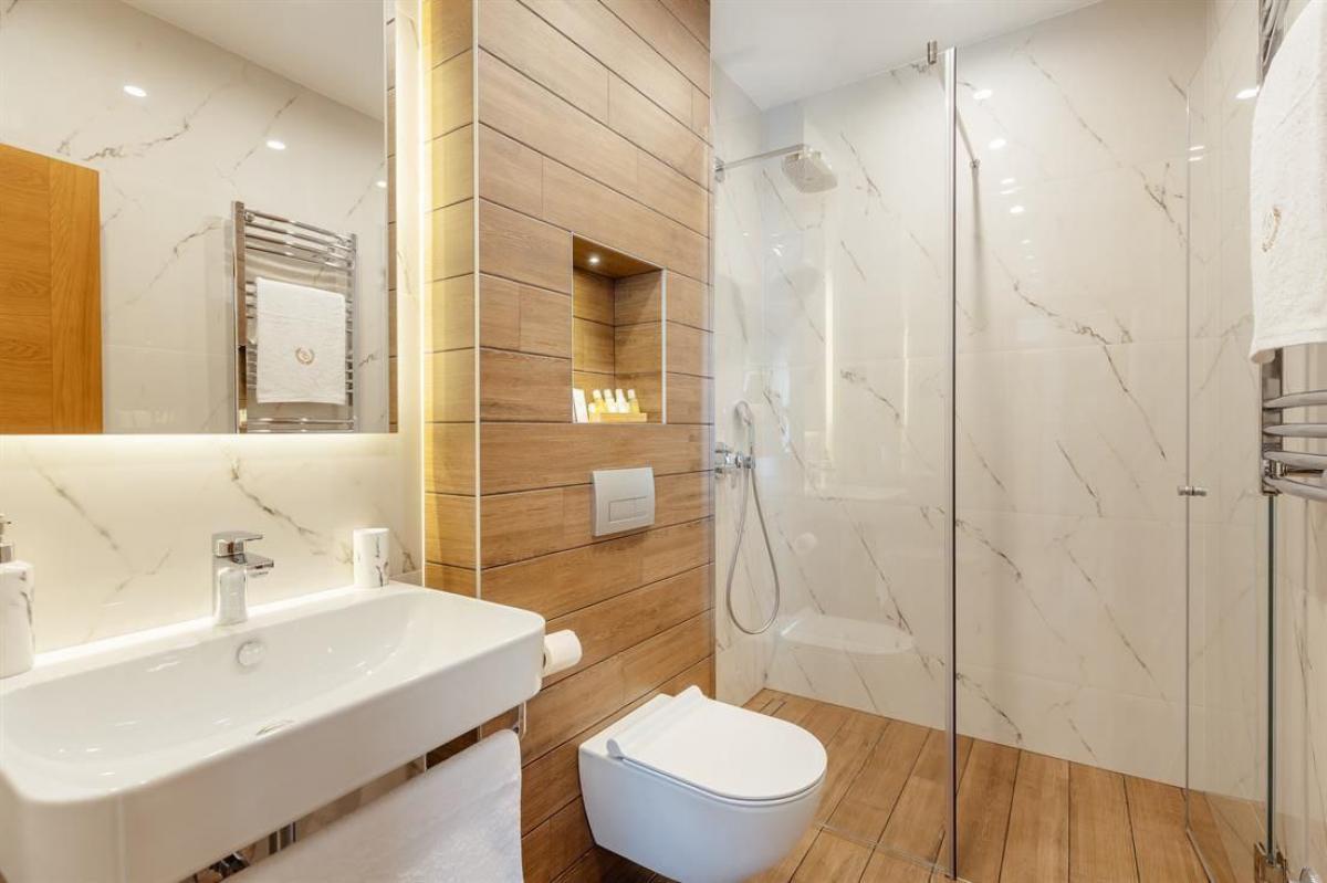 Stylish modern one-bedroom apartment for rent in Kotor, 50m2 2