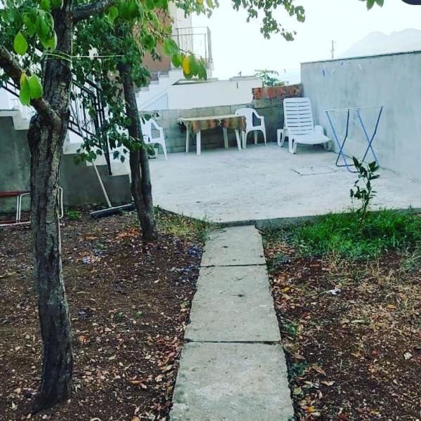 House for sale in Dobre vode, Bar 2