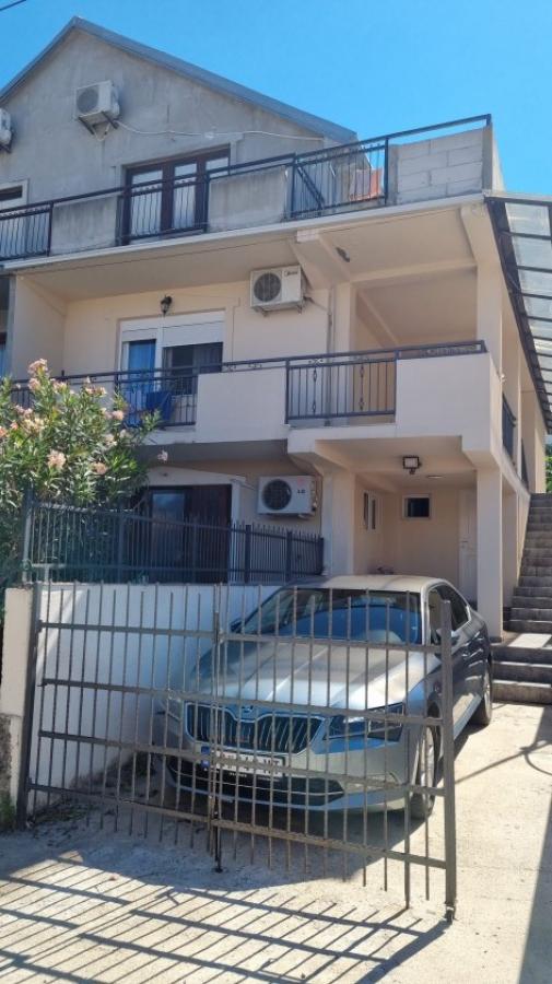 Kuća u Tivtu, 75m² 2