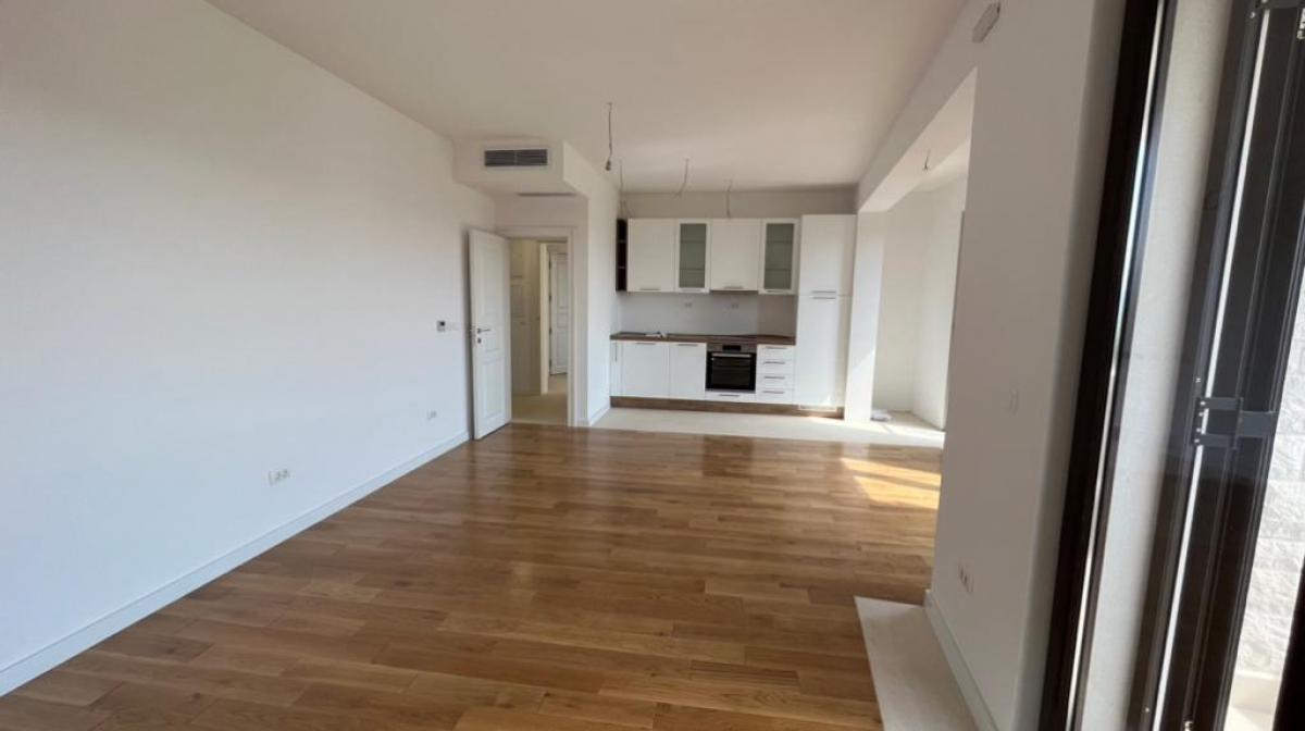 Two-bedroom apartment in Tivat, Podkuk 5
