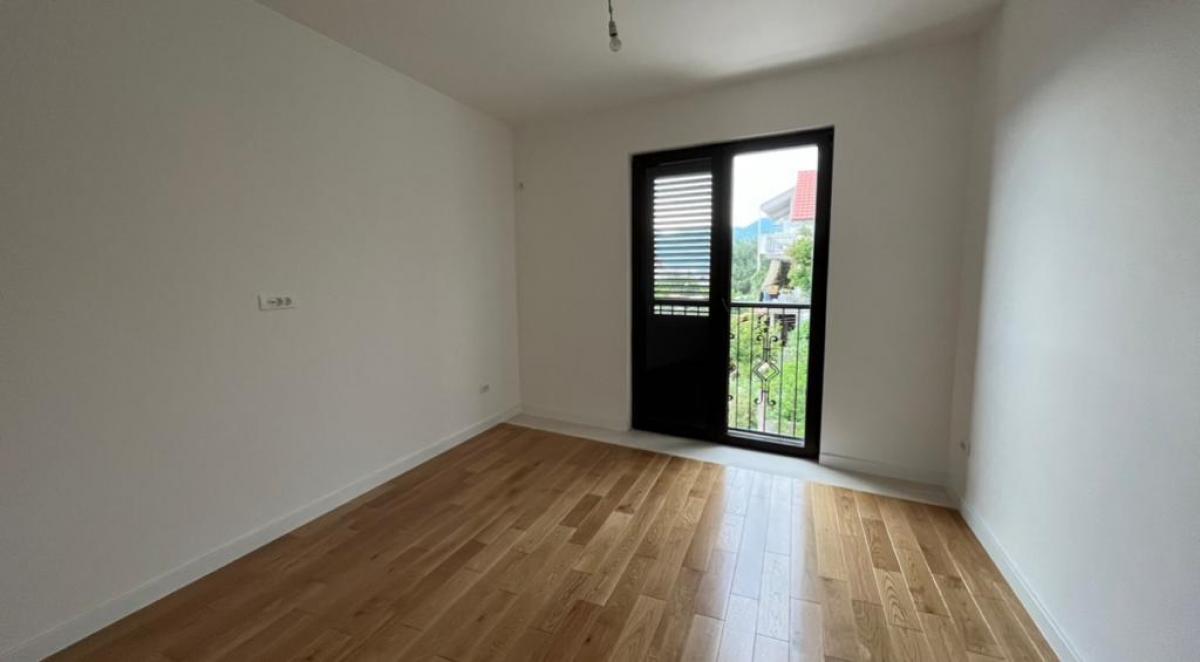 Two-bedroom apartment in Tivat, Podkuk 6