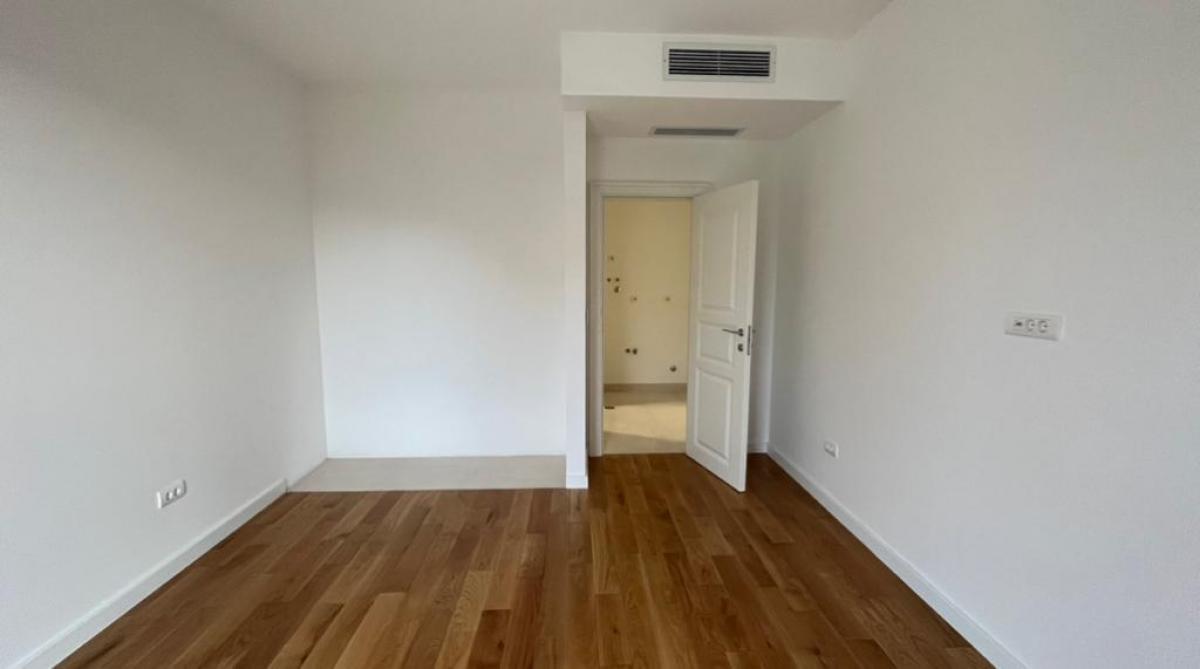 Two-bedroom apartment in Tivat, Podkuk 9
