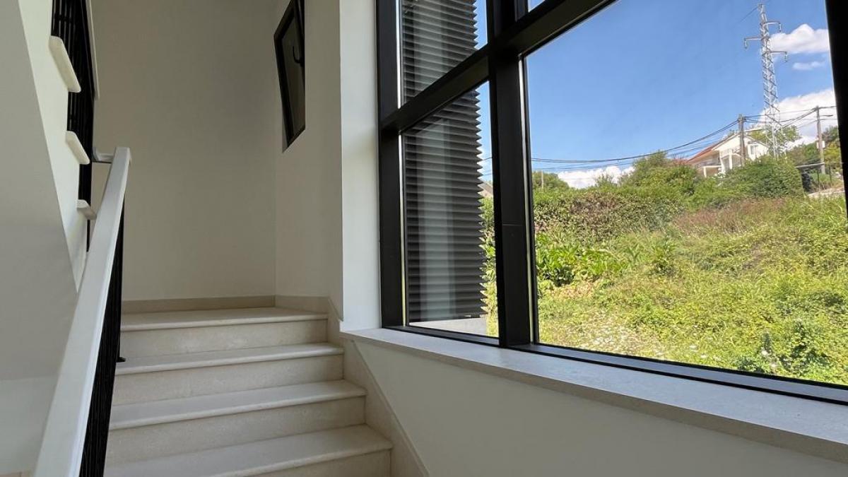 Two-bedroom apartment in Tivat, Podkuk 10
