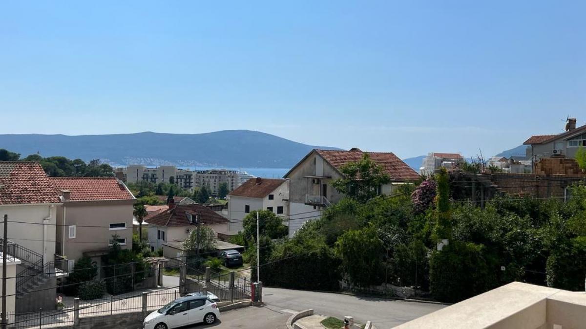 One-bedroom apartment in Podkuk, Tivat 8