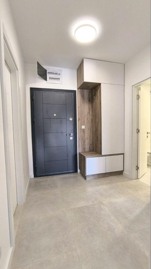Annual rent one-bedroom apartment 5