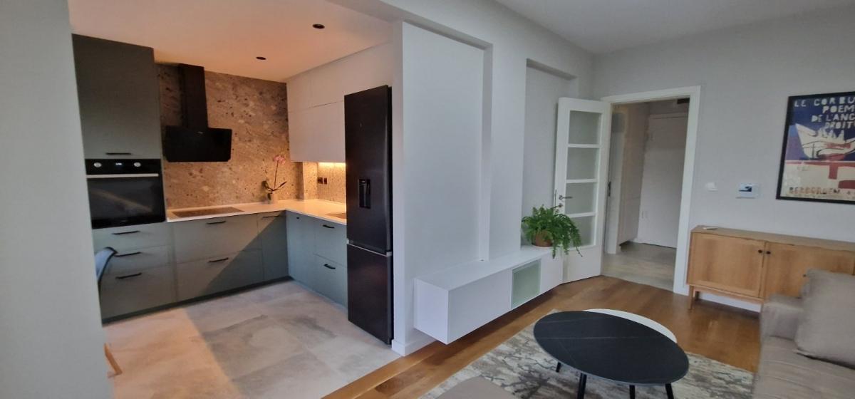 Two-bedroom apartment in Kalimanj, Tivat 2
