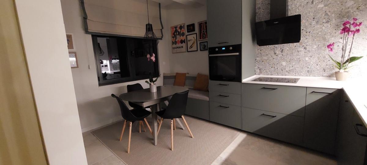 Two-bedroom apartment in Kalimanj, Tivat 3