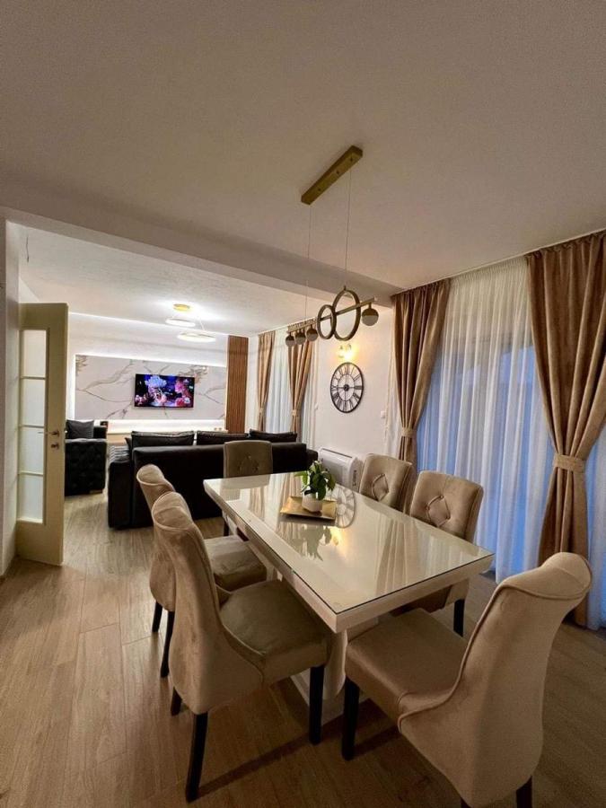 Četvorosoban stan u Kotoru, 240m² 2