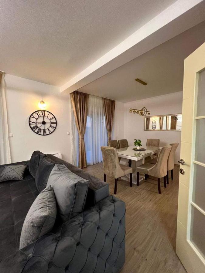 Četvorosoban stan u Kotoru, 240m² 4