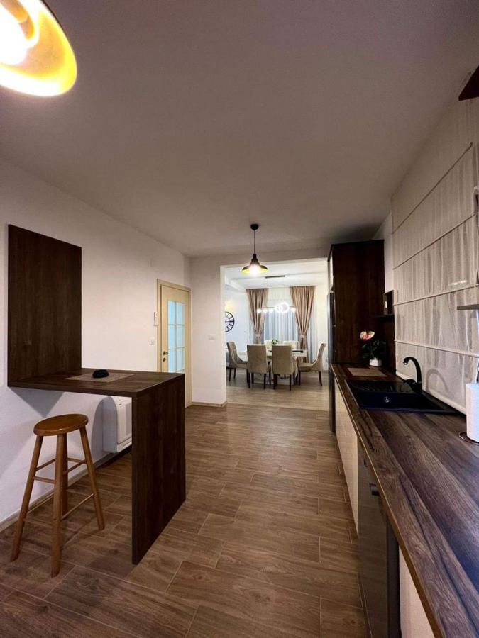Četvorosoban stan u Kotoru, 240m² 5
