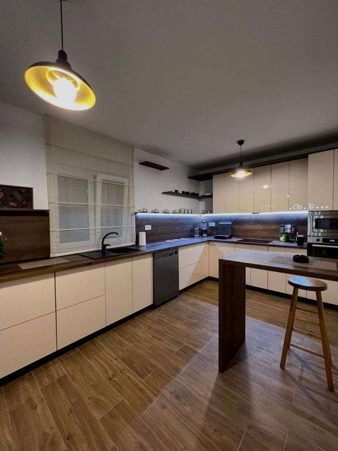 Četvorosoban stan u Kotoru, 240m² 6