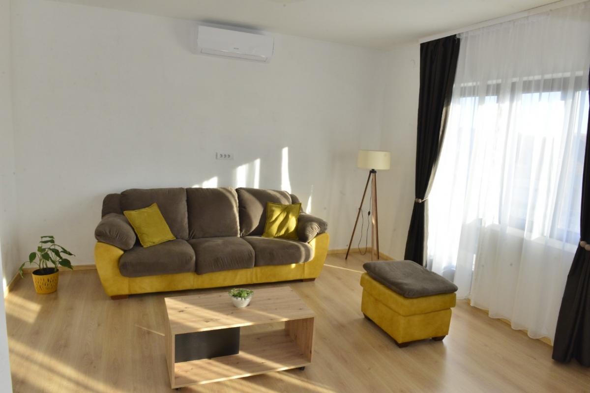 Četvorosoban stan u Kotoru, 218m² 2