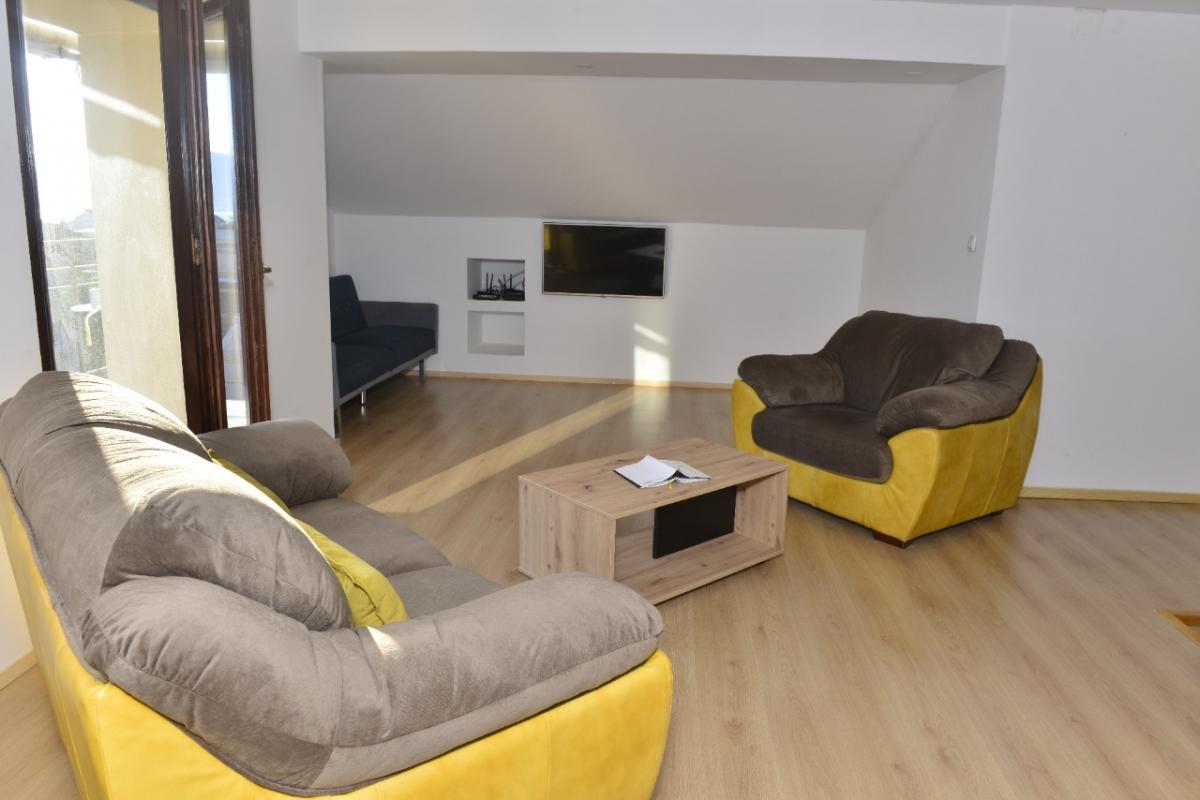 Četvorosoban stan u Kotoru, 218m² 3