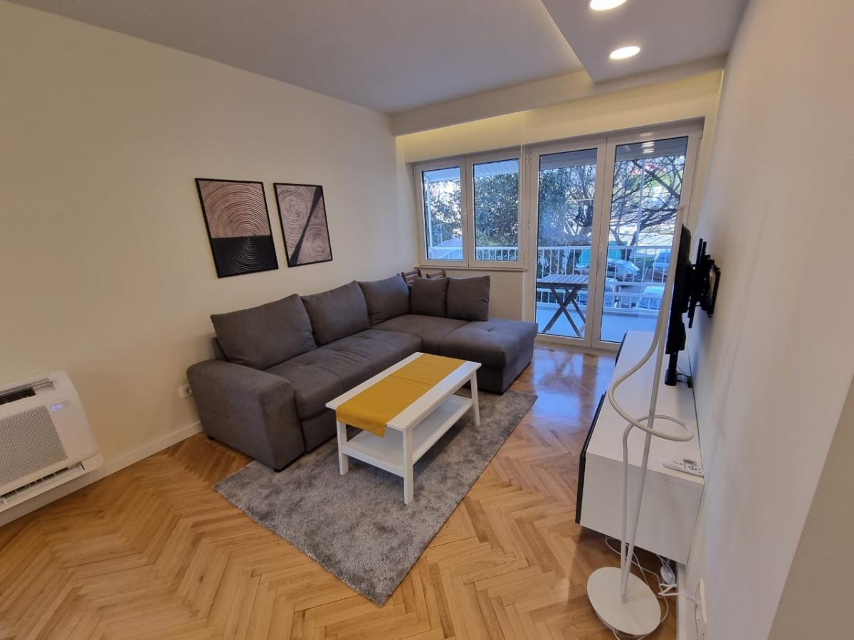 Two-bedroom long-term rent-Tivat 3
