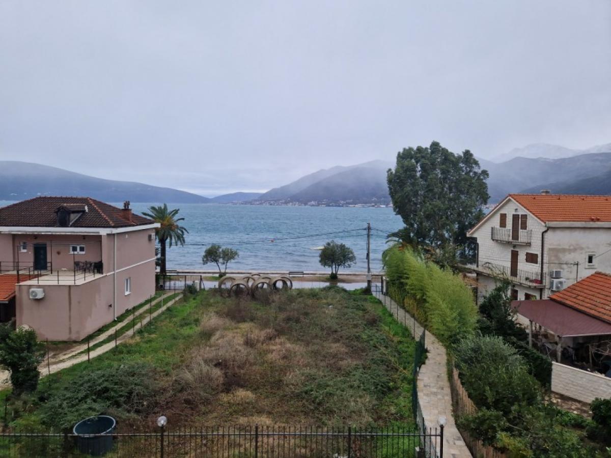 One-bedroom apartment for rent-Tivat