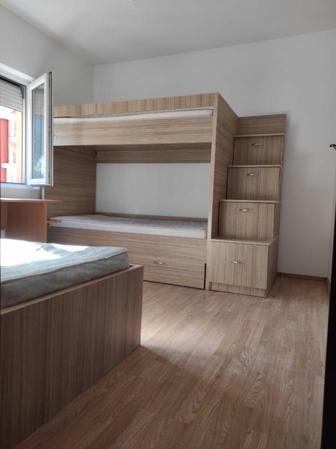 Spacious Three-Bedroom Apartment in Seljanovo, Tivat. 2