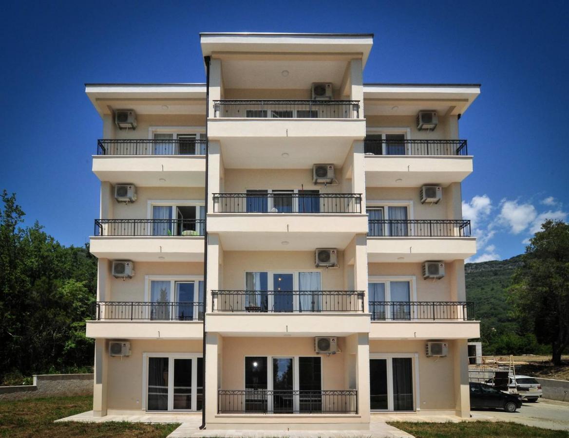 Dvosoban stan u Tivtu, 95m²