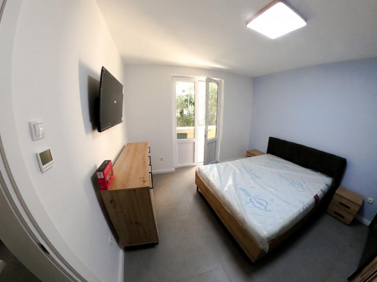 Dvosoban stan u Tivtu, 60m² 5